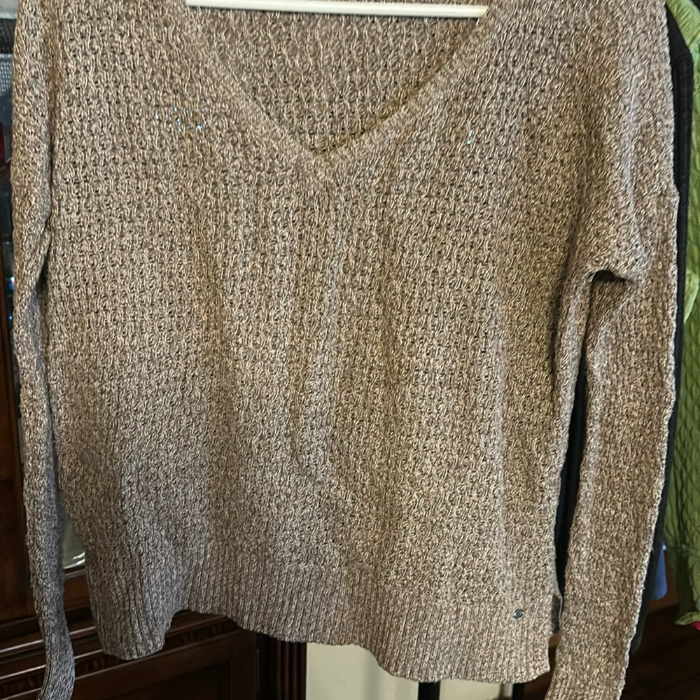American Eagle Beige Knit V-Neck Sweater